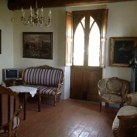 Villa Il Castelluccio Di *